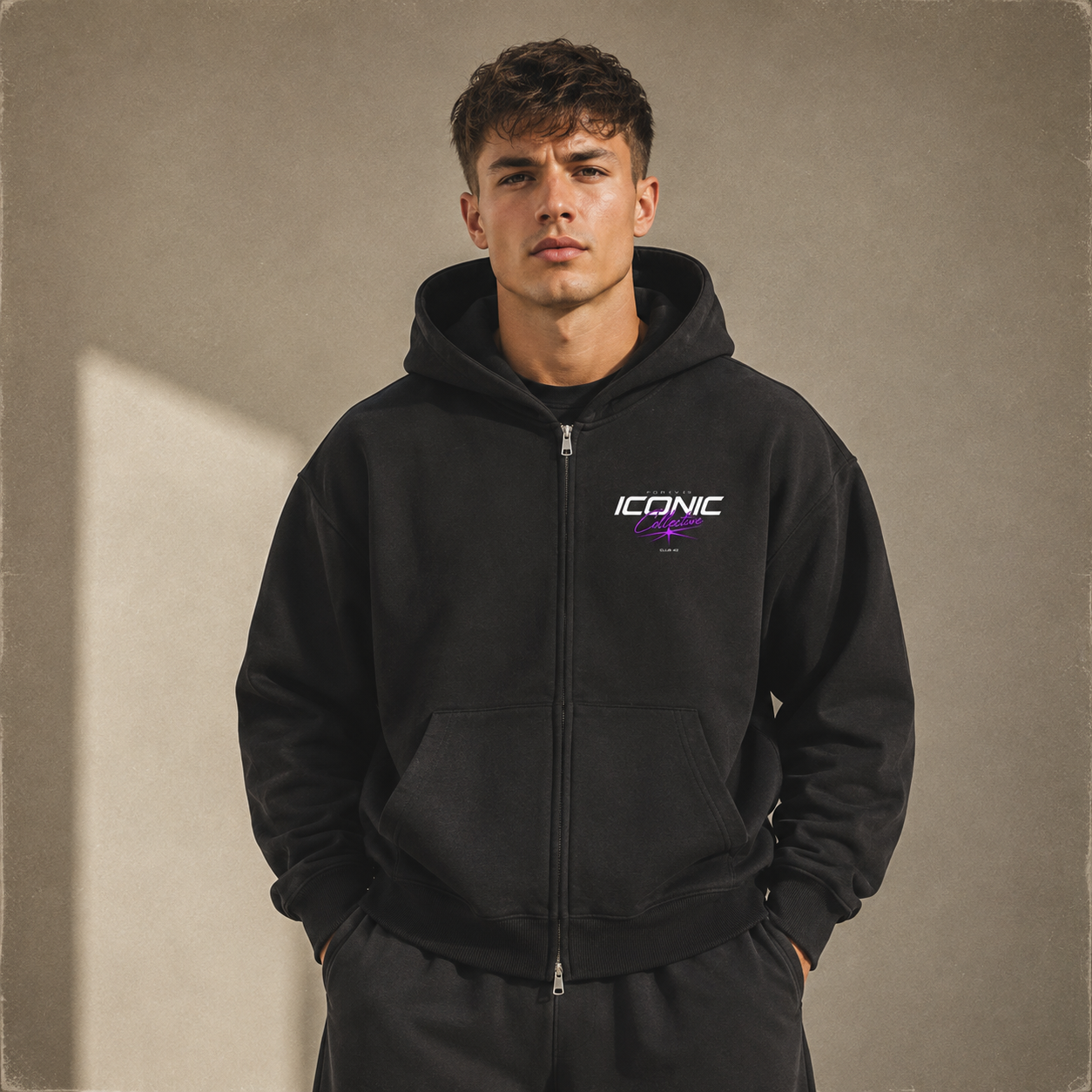 “Born to be iconic” Essential Heavyweight Zip up
